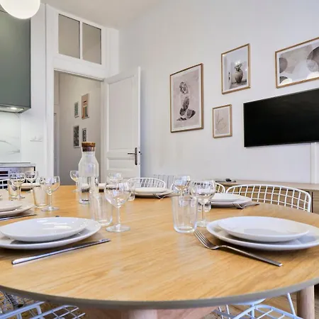 Maison 5 & 5 Sdb Proche Metro & Commerces Semesterbostad *