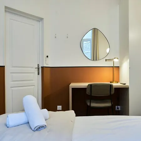 Maison 5 & 5 Sdb Proche Metro & Commerces Vakantiehuis *