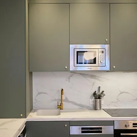 Vakantiehuis Maison 5 & 5 Sdb Proche Metro & Commerces