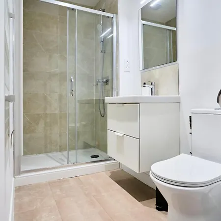 Maison 5 & 5 Sdb Proche Metro & Commerces * Lille
