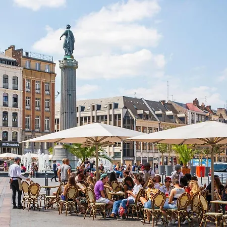 Maison 5 & 5 Sdb Proche Metro & Commerces Holiday home Lille